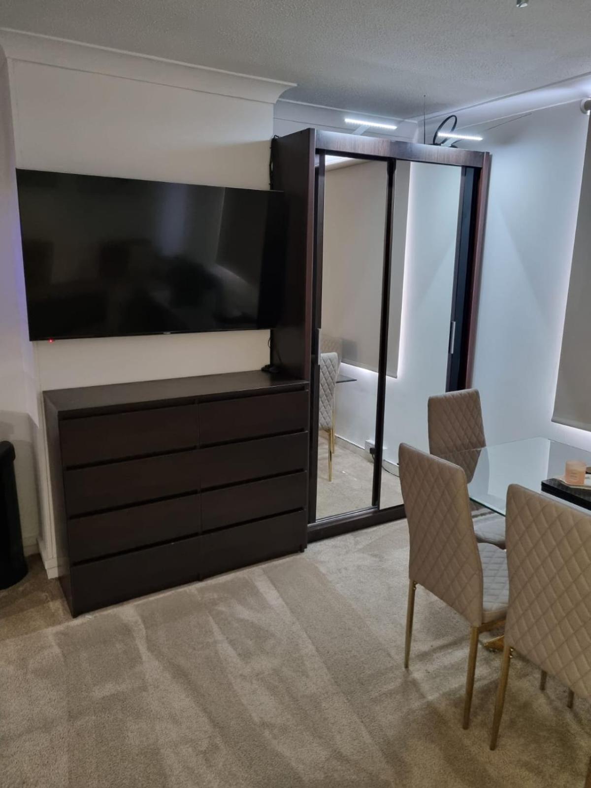 Stylish London Apartment & Free Parking Eksteriør bilde